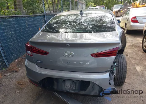 2020 Hyundai Elantra Value Edition z USA, uszkodzony, nr VIN KMHD84LF5LU082687